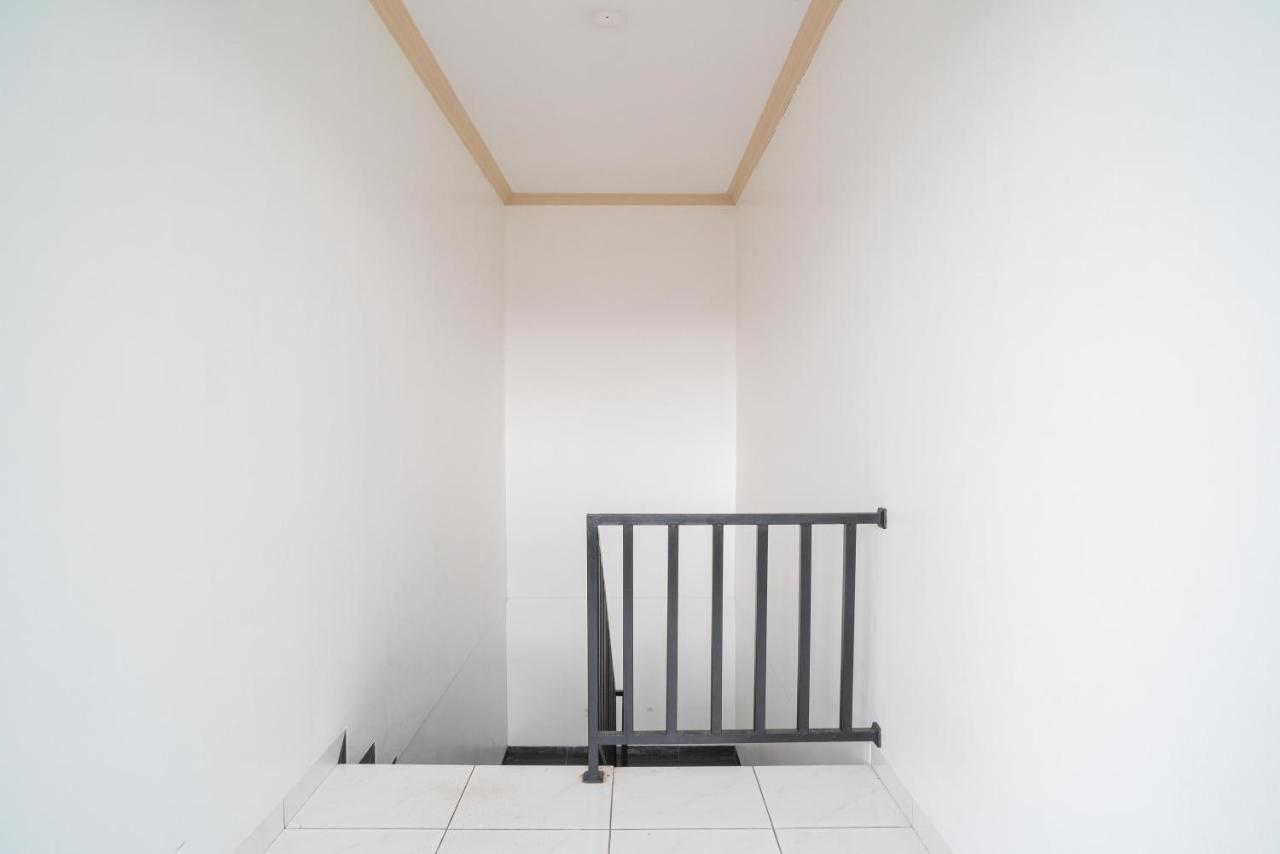Reddoorz @ Wisma Pangrango Palangkaraya Esterno foto