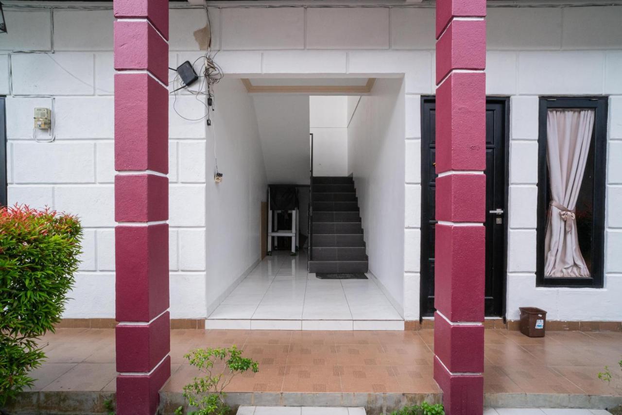 Reddoorz @ Wisma Pangrango Palangkaraya Esterno foto